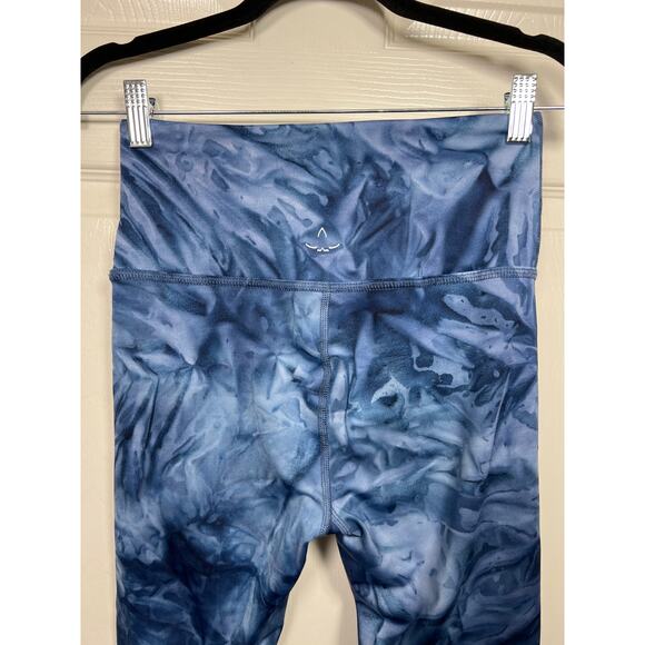 Beyond Yoga M Smokeshow Wave High Waisted Leggings Blue Tie Dye Buttery Soft - Picture 3 of 7